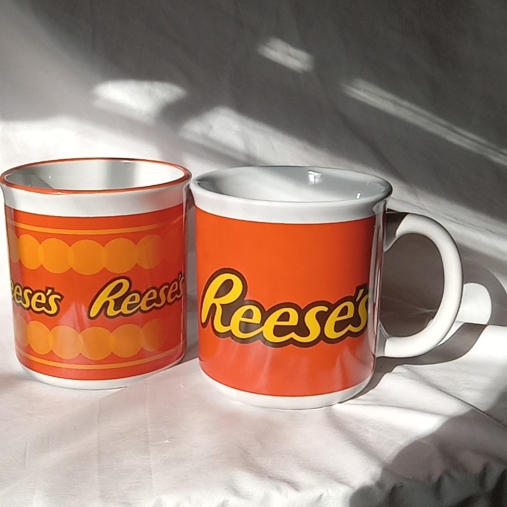 Reese's 12 oz mug pair